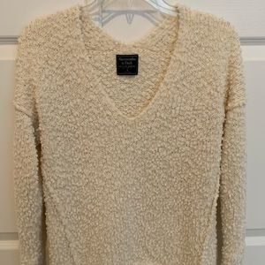 Cozy A&F women’s sweater